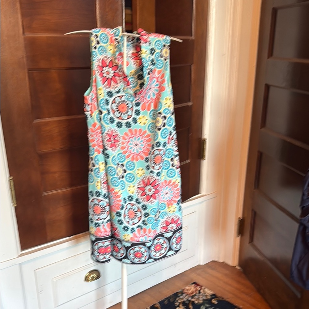 Crown & Ivy Floral Sleeveless Dress - Multicolor- never worn